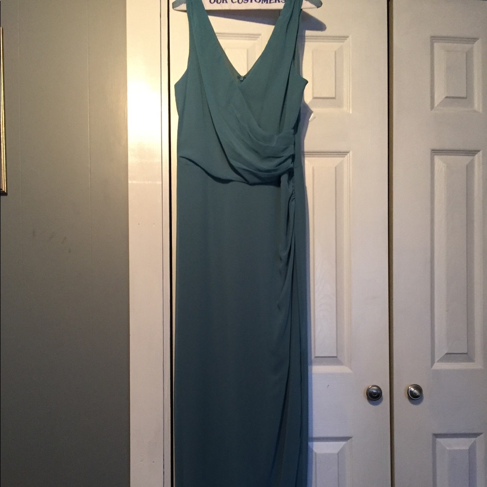 Bridesmaid dress worn once